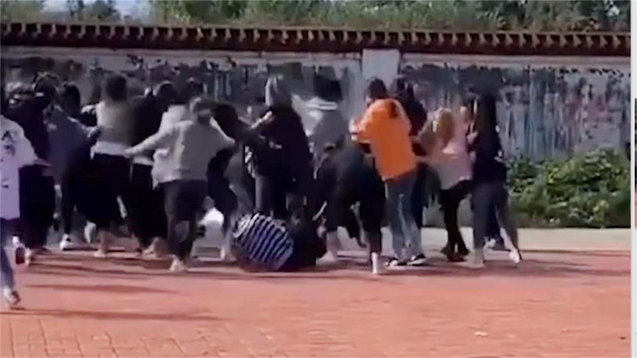 綏化貼吧熱議群架事件，學(xué)習(xí)改變命運(yùn)，自信引領(lǐng)未來(lái)背后的力量